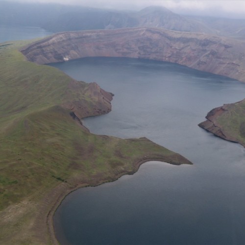 Камчатка в мини-группе: перевалы, бухты, сопки и купание в природных источниках