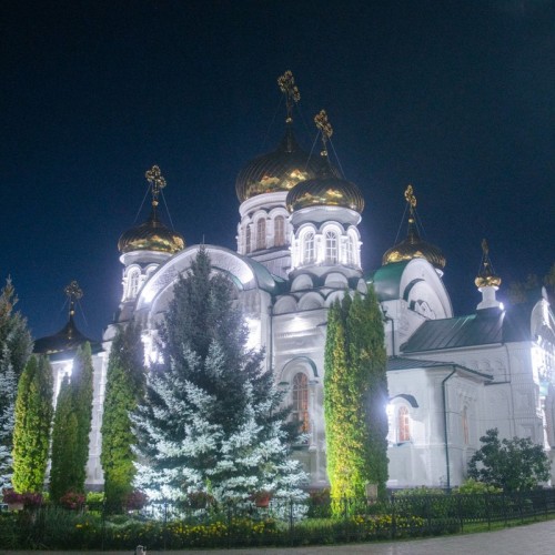 Из Казани — в заповедную Раифcкую обитель