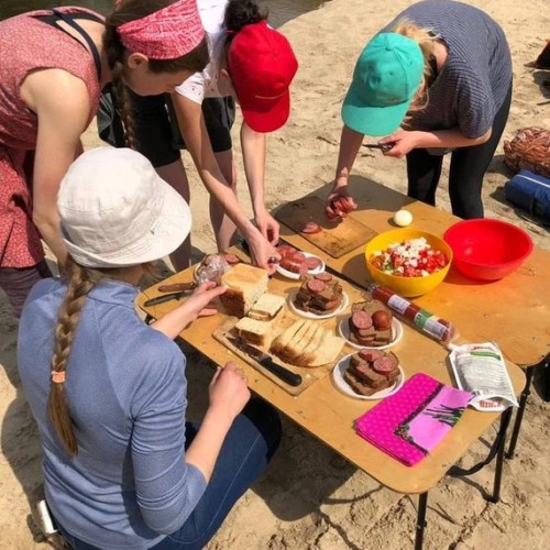 Лёгкий сплав на катамаранах по реке Немде с прогулками и проживанием в палатках