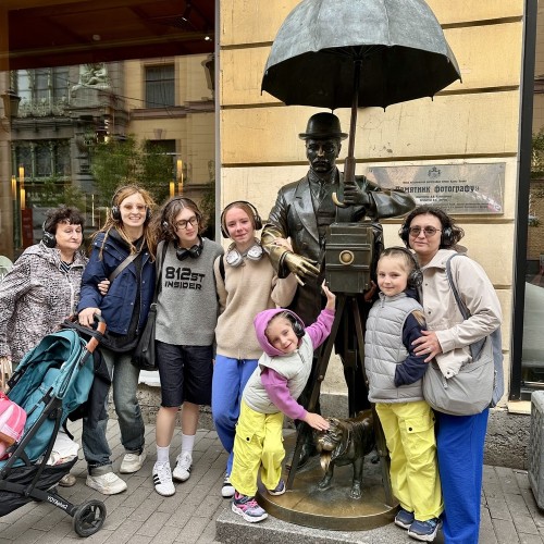 Рыцари, коты, слоны и та самая чайка: иммерсивная прогулка в наушниках