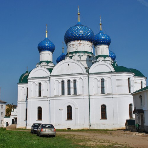 Из Ярославля — в Углич: история, люди, легенды