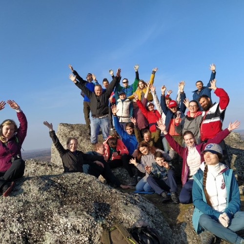 Треккинг в горах Урала: подъём на Полюд и Ветлан