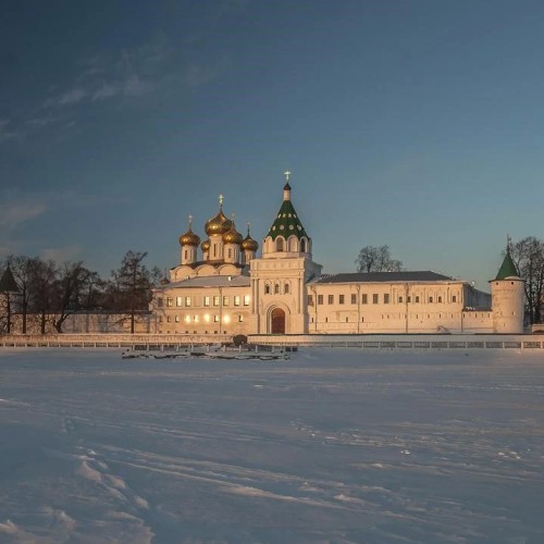 Культурные выходные в Костромской губернии со спектаклем, сырной дегустацией и чаем из самовара