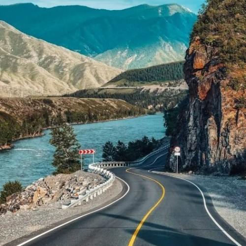 Алтайская кругосветка: на минивэне по кольцевому маршруту и топовым локациям