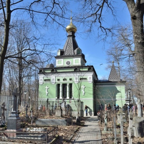 Часовня Ксении Петербургской и Александро-Невская лавра