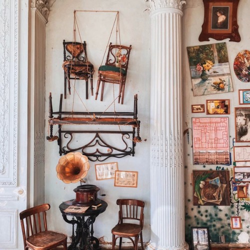 Комбо-экскурсия по старому Петербургу: парадные и квартира в доме Бака!