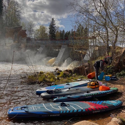 На сапбордах по реке Оредеж в мини-группе со съёмкой