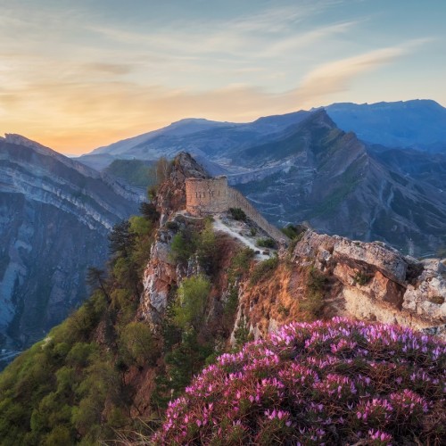 В объятиях гор Дагестана: красивые места, старинные башни и атмосферные аулы