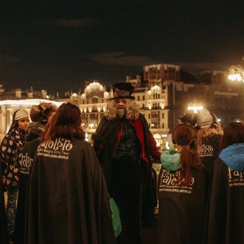 Спектакль-променад «Хранители города» с фонарщиком Фаролеро