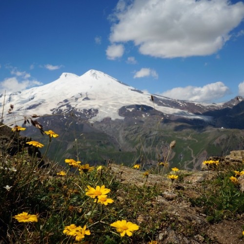 Жемчужины Кавказа: на поезде в 5 республик с национальными блюдами и этношоу