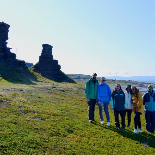 Чарующая атмосфера Севера: на полуострова Средний и Рыбачий с ночёвками в палатках (мини-группа)