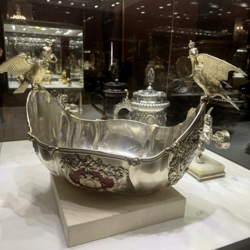 Шуваловский дворец и коллекция Фаберже