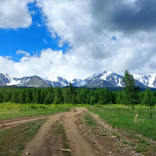 К ледникам: треккинг налегке в ущелье Актру с проживанием на турбазе