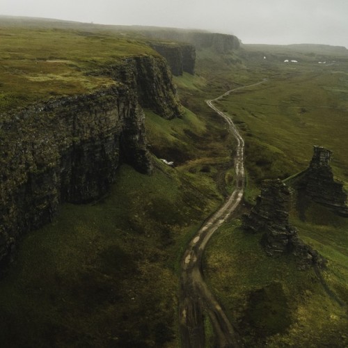 На выходные на Кольский: путешествие на полуострова Рыбачий и Средний с проживанием в кемпинге