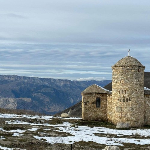 Ни в чём себе не отказывать в Дагестане: джип-путешествие по знаковым локациям