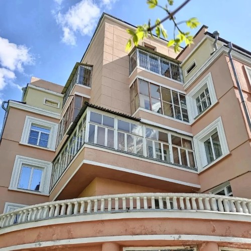 Дворы и миры Уралмаша