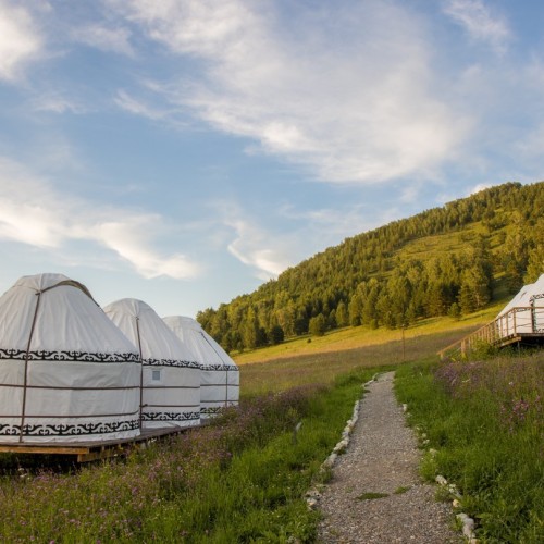 В роли кочевника на Алтае: обряды, сакральные места и дегустации традиционных блюд