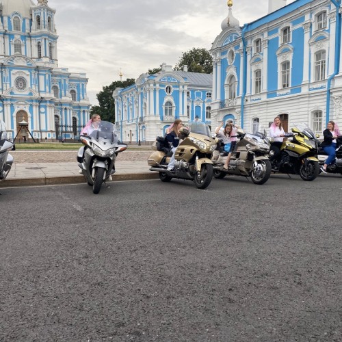 На мотоцикле по вечернему Питеру или к разводным мостам!