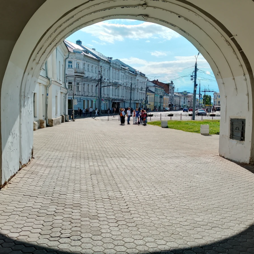 Вдоль по валу через три века прошлого Ярославля