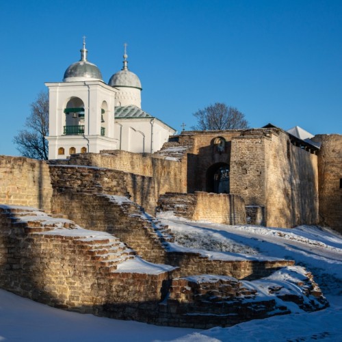 Автобусный тур в Великий Новгород, Псков и Изборск: главные места и погружение в историю