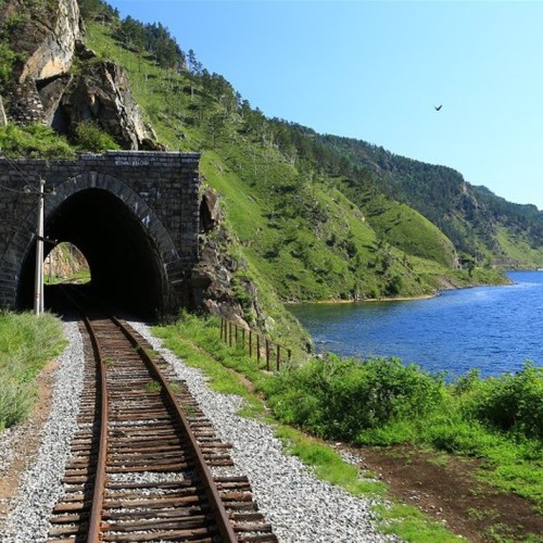 Летом — на Байкал: тур по главным местам, прогулка на катере, встреча с шаманом и бурятская кухня