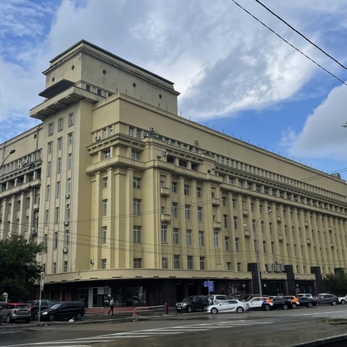 Мясницкая: русский авангард и не только — в мини-группе