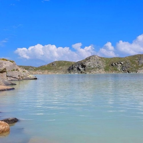 Нетипичное Приэльбрусье: треккинг налегке к 4 высокогорным озёрам с проживанием в гостинице