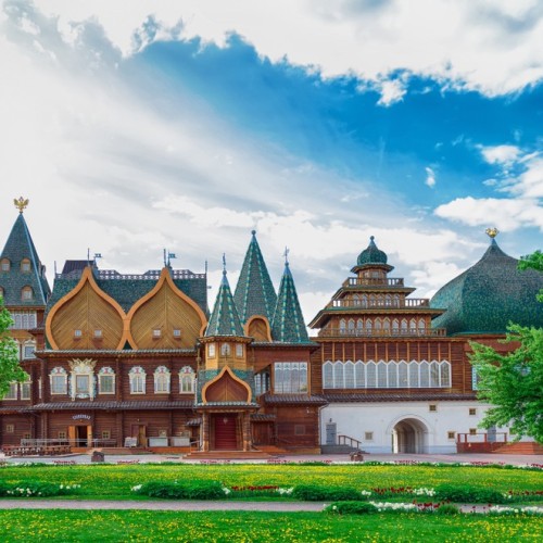 Москва сквозь века: автобусный тур по знаковым локациям столицы и окрестностей