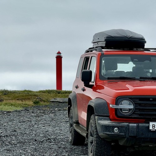 Индивидуальный джип-выезд по Кольскому с поисками китов, знакомством с саамами и катанием на оленях