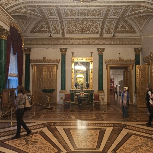 Жизнь во дворце и мир искусства: обзорная экскурсия по Эрмитажу