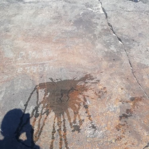 Своей компанией по Карелии: первобытные послания у Онежского озера, Кижи и прогулка на катере