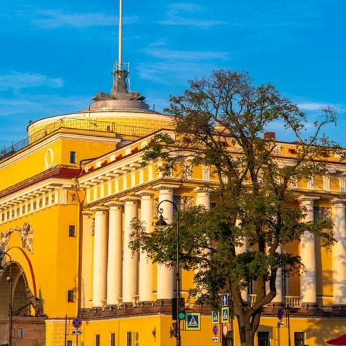 По Санкт-Петербургу на автобусе и на кораблике!