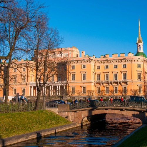 Главное о Санкт-Петербурге: обзорная экскурсия в мини-группе