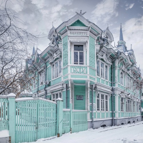 Зимний и праздничный Томск