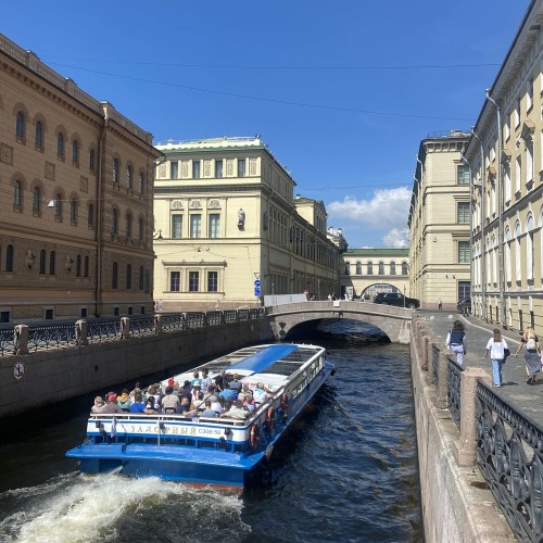 Петербург Пушкина: «Город пышный, город бедный, дух неволи...»