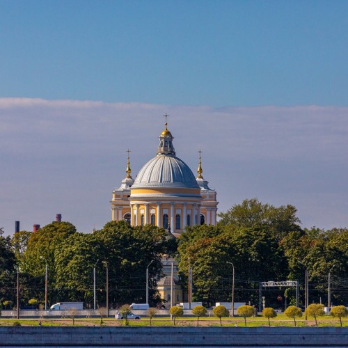 Часовня Ксении Петербургской и Александро-Невская лавра
