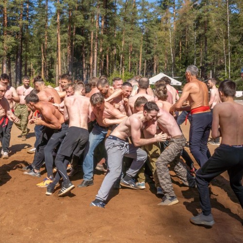 Мужской ретрит: перезагрузка в кругу единомышленников с практиками, тренировками и баней