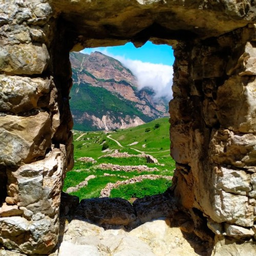 Семейный треккинг в Дигории с размещением в гостинице