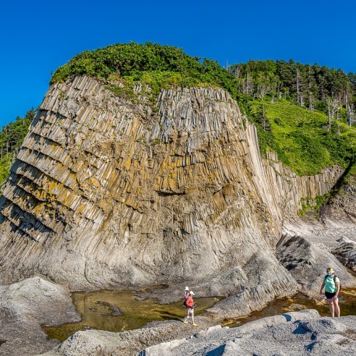 Почувствуй край земли: магия дальних островов Кунашир и Шикотан в мини-группе