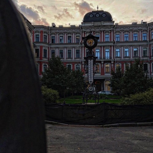 Моховая улица. Дома и судьбы