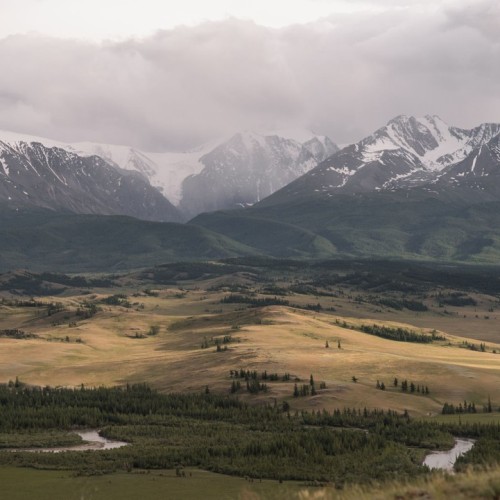 Комфорт-тур на Алтай с фотографом: полёт на вертолёте, парение и главные места (всё включено)