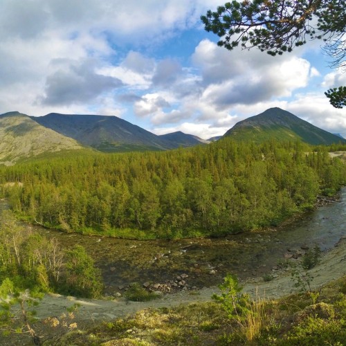 Треккинг-тур с комфортным проживанием: по Хибинам налегке