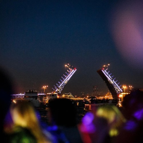 Клубный рейс на теплоходе «Пурга» (ср/чт/вск) — в Петербурге