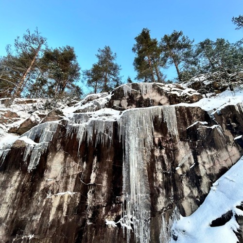 Карелия в белом наряде: зимняя сказка в Петрозаводске, Приладожье и парке «Рускеала»