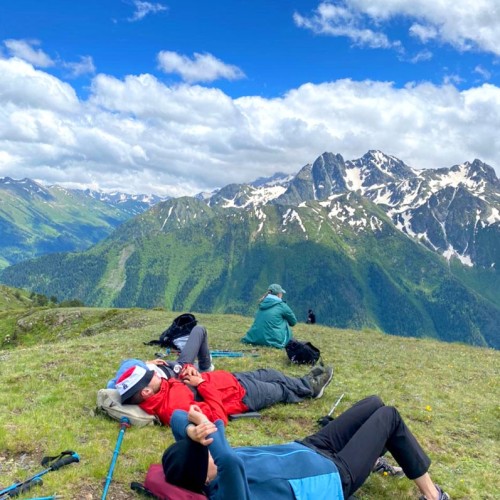 Больше треккинга и озёр в Архызе: без рюкзаков и с проживанием в гостинице