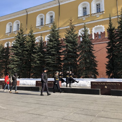 Вокруг Кремля: от Крещения Руси до Президента России