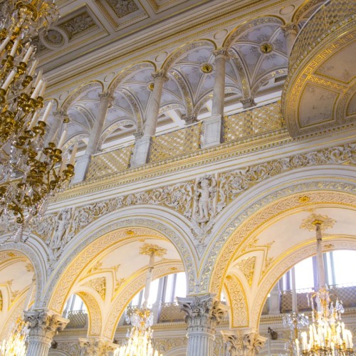 Эрмитаж с гидом — в мини-группе (билеты включены)