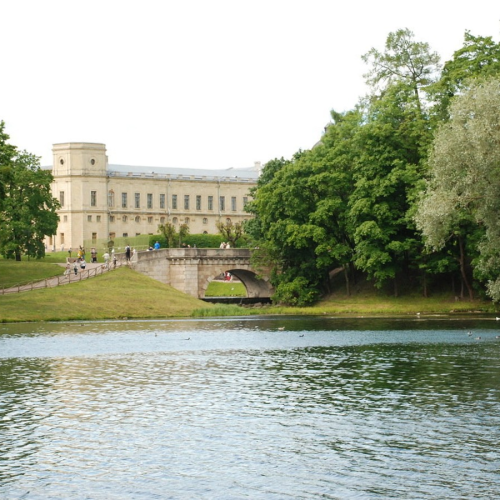 Дворцово-парковый ансамбль в Гатчине — из Петербурга