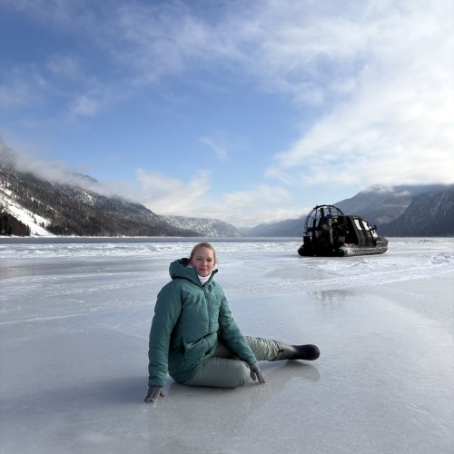 И уносит меня, и уносит меня в звенящий снежный Алтай (мини-группа)