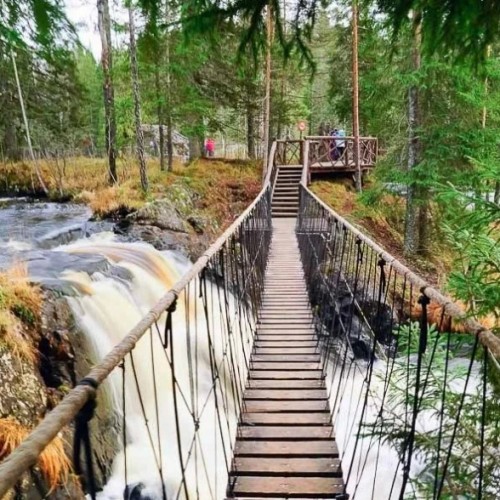Аромат леса и сила воды: перезагрузка в Карелии с проживанием в глэмпинге